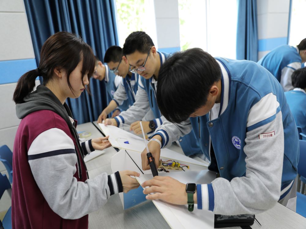 南京市玄武高级中学承办玄武区通用技术教研活动1.JPG